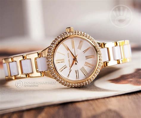 cách chỉnh giờ đồng hồ michael kors access|Cách chỉnh đồng hồ Michael Kors đơn giản, sử dụng đúng cách.